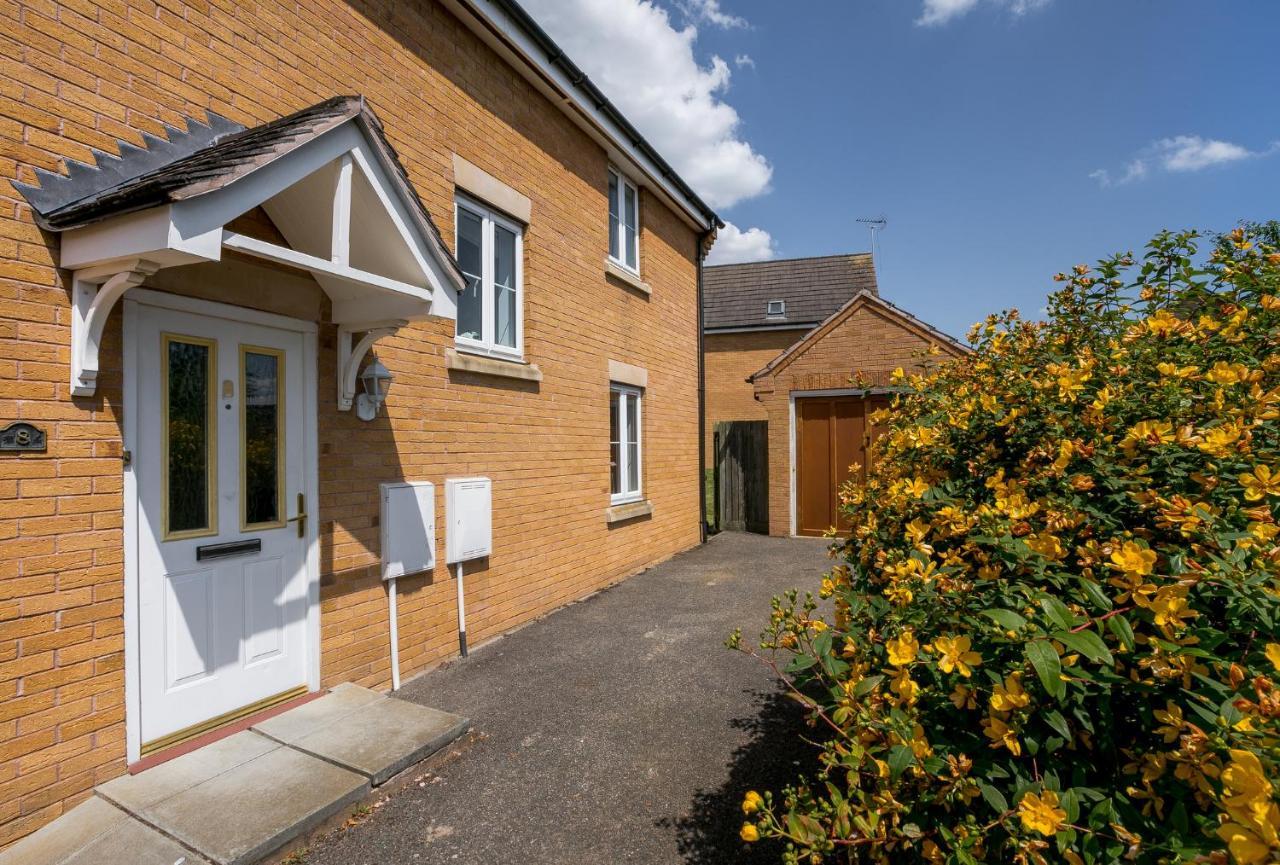 Kvm - Highclere House For Large Groups With Parking By Kvm Stays Hampton Exteriör bild